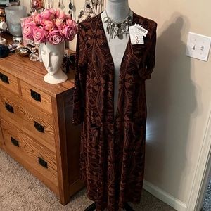 Wow such a BEAUTIFUL PIECE!! Lularoe Eligant SARAH SIZE SMALL